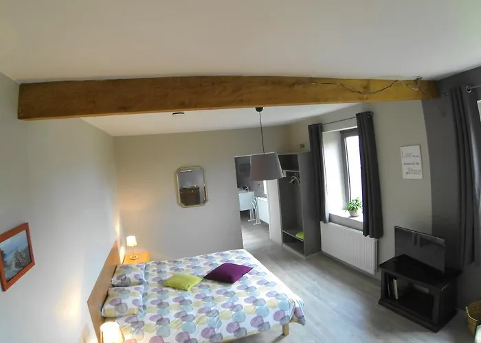 Bed & Breakfast La Haie Bolaine 3*