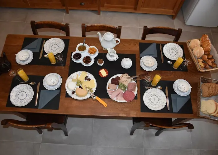 La Haie Bolaine Bed & Breakfast 3*